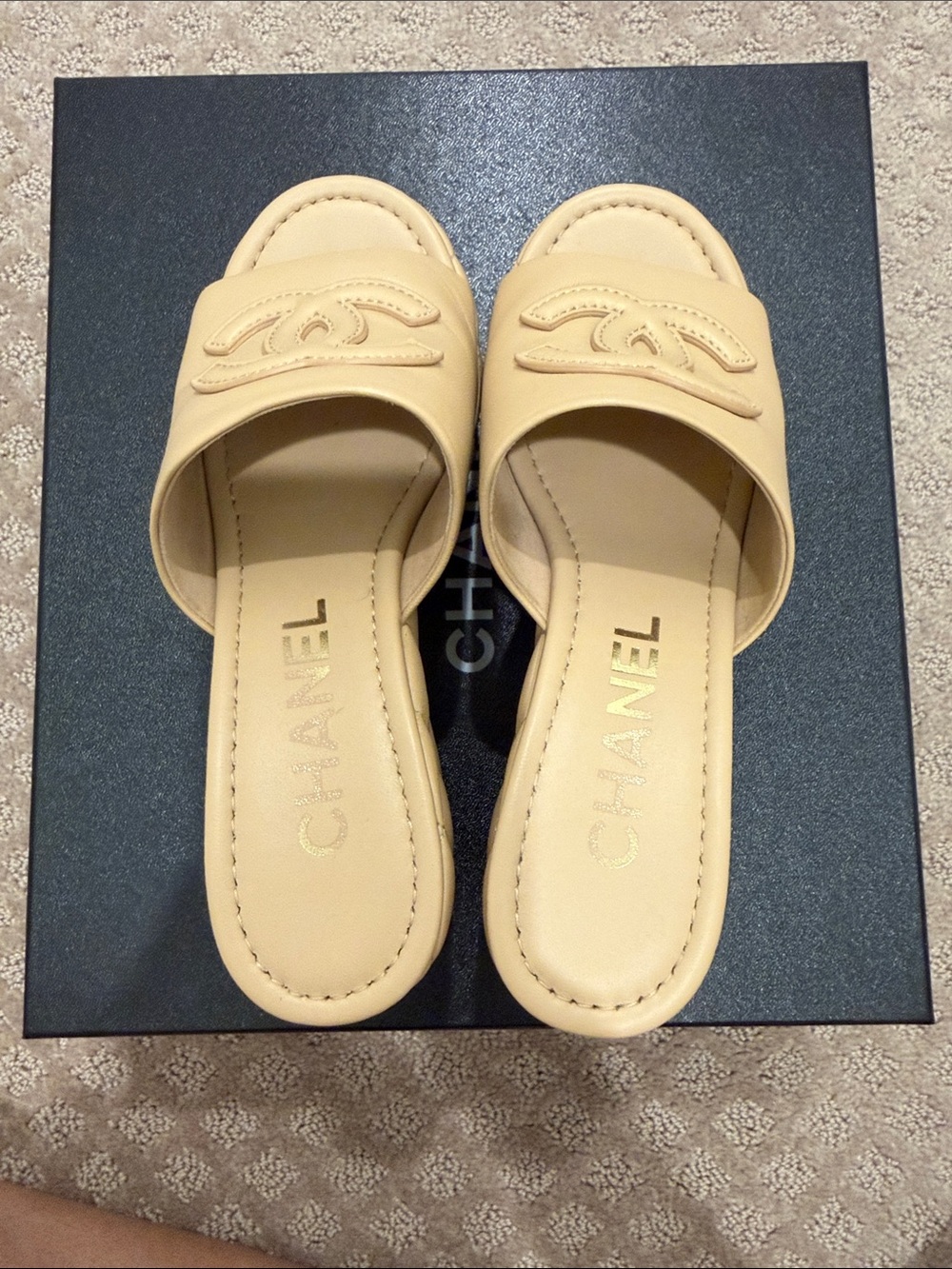 CHANEL Beige Leather CC Logo Slide Mules - Picture 5 of 6